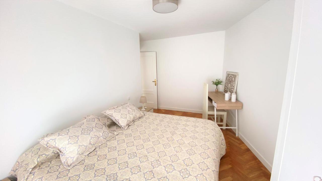 Apartamento Las Rozas Centro Con Parking Incluido Eksteriør bilde