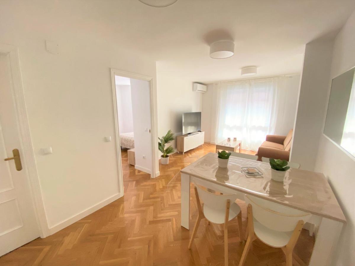 Apartamento Las Rozas Centro Con Parking Incluido Eksteriør bilde
