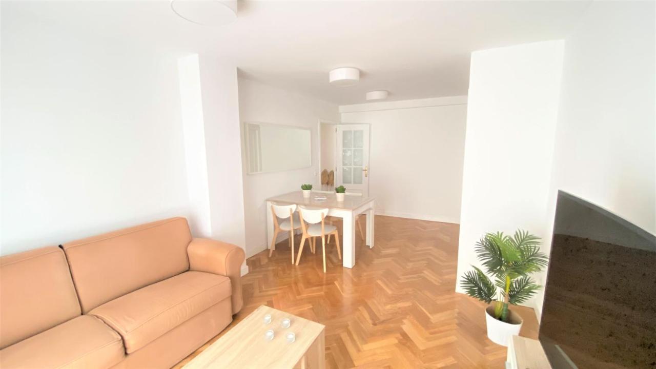Apartamento Las Rozas Centro Con Parking Incluido Eksteriør bilde
