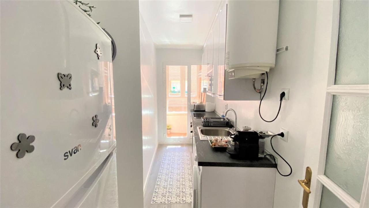 Apartamento Las Rozas Centro Con Parking Incluido Eksteriør bilde