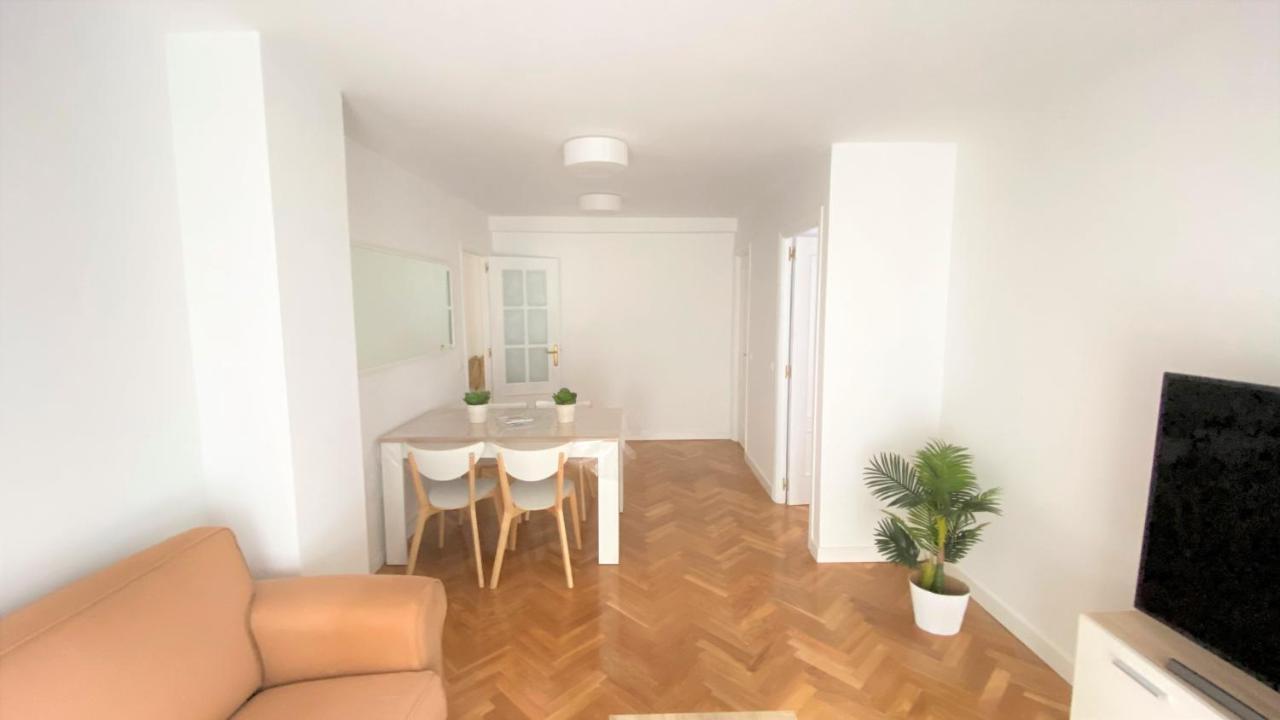 Apartamento Las Rozas Centro Con Parking Incluido Eksteriør bilde