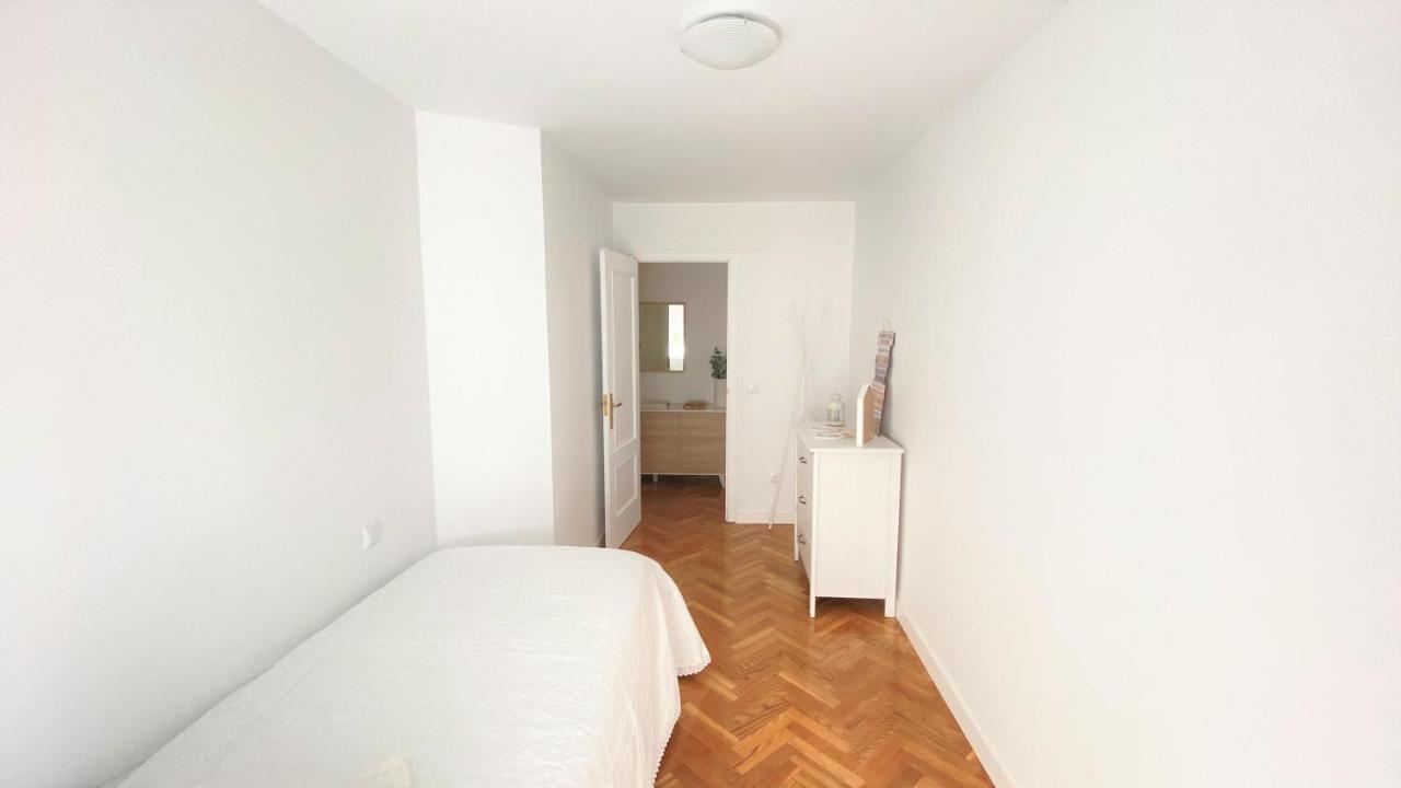 Apartamento Las Rozas Centro Con Parking Incluido Eksteriør bilde