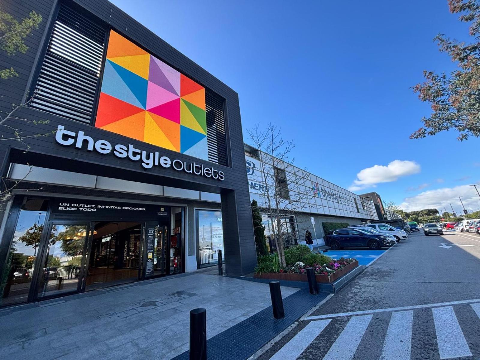 Apartamento Las Rozas Centro Con Parking Incluido Eksteriør bilde